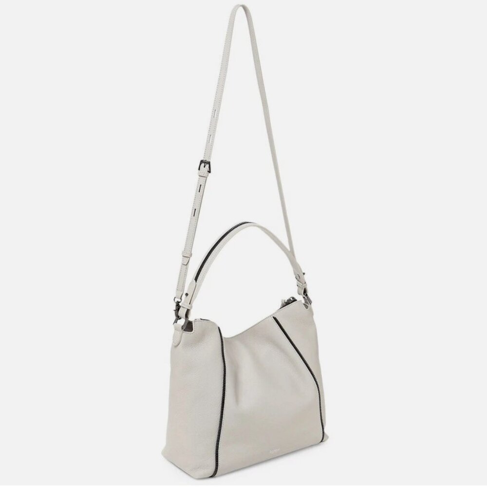 Botkier Soho Hobo Bag, NWOT in BLACK